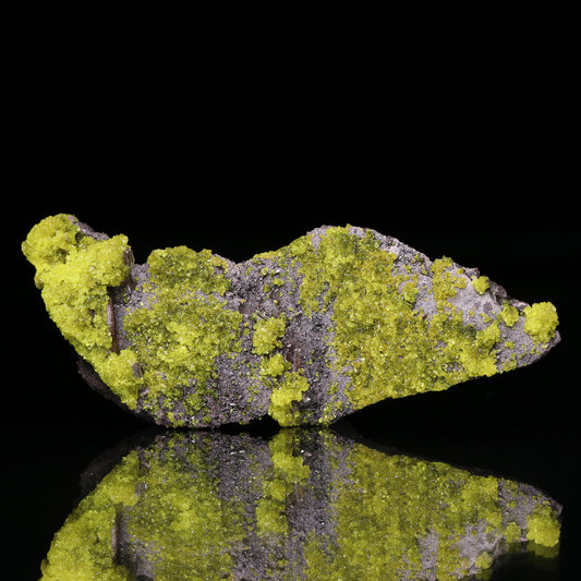 Ettringite on Calcite on Matrix