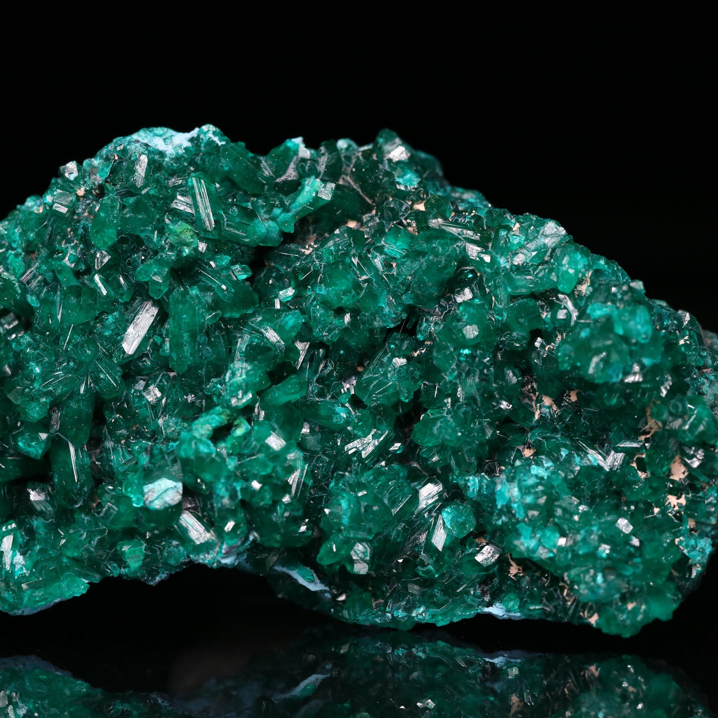 Dioptase on Shattuckite