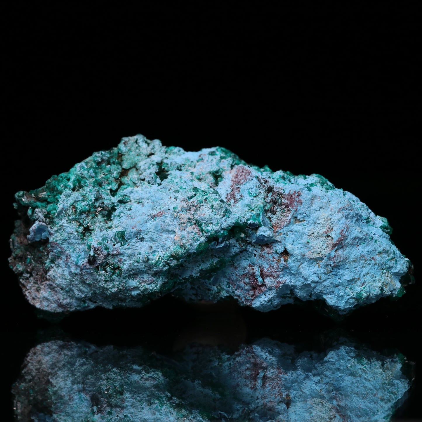 Dioptase on Shattuckite
