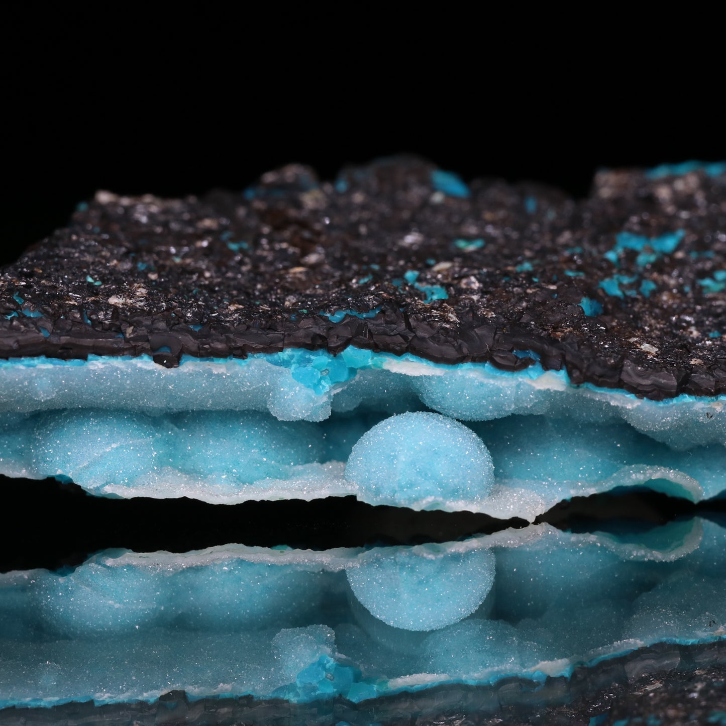 Quartz on Chrysocolla on Malachite