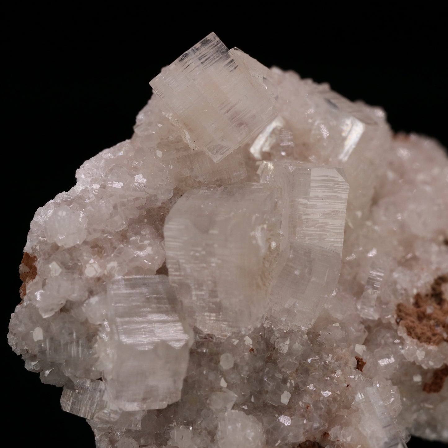 Hydroxyapophyllite, Calcite on Matrix