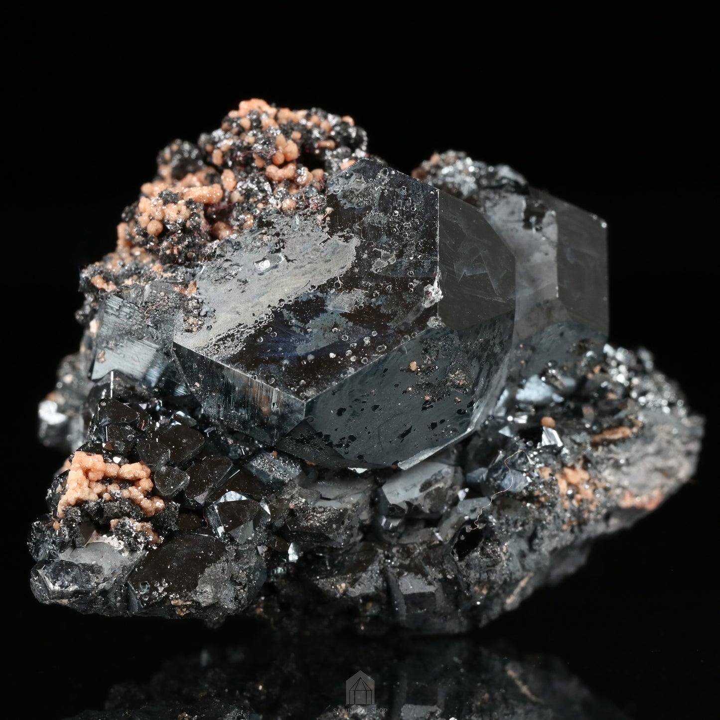 Hausmannite, Andradite Garnet on Hematite