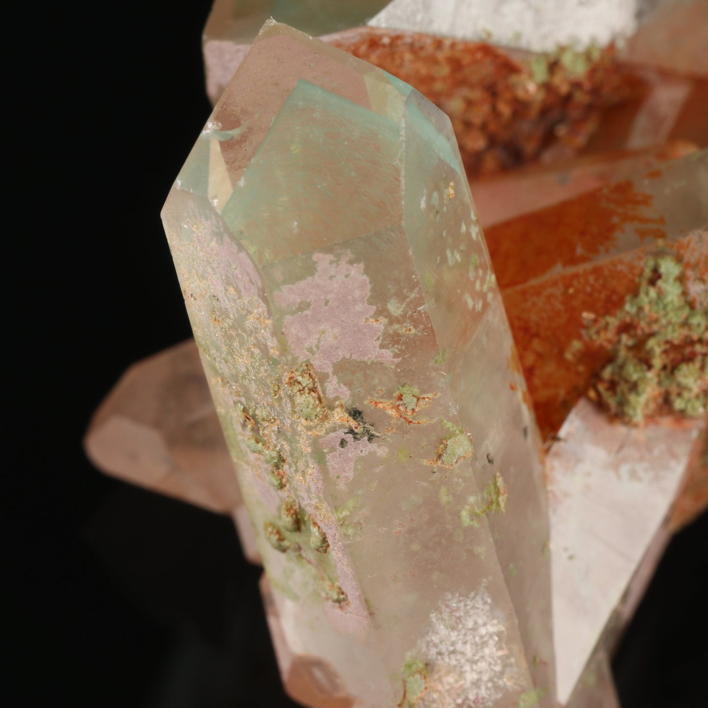 Epidote, Chlorite on Ajoite incl Quartz
