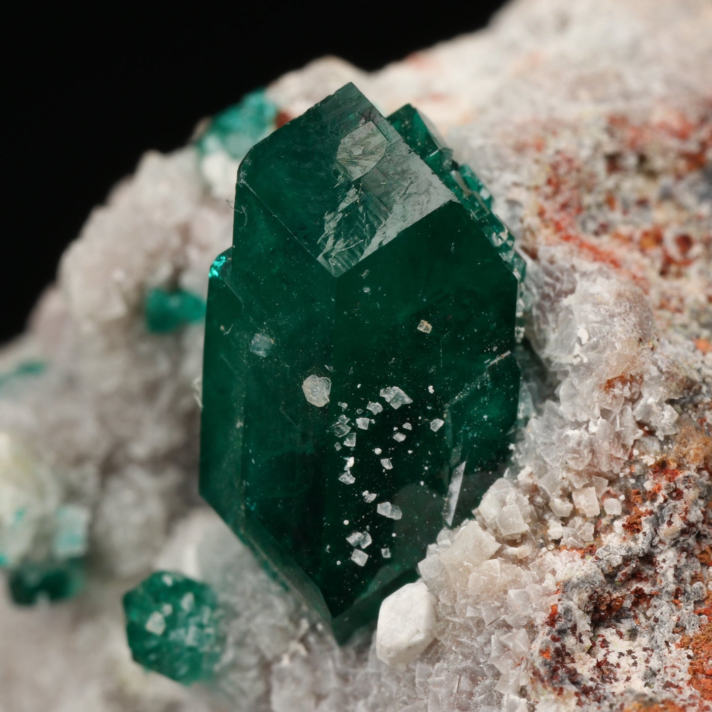 Dioptase on Dolomite