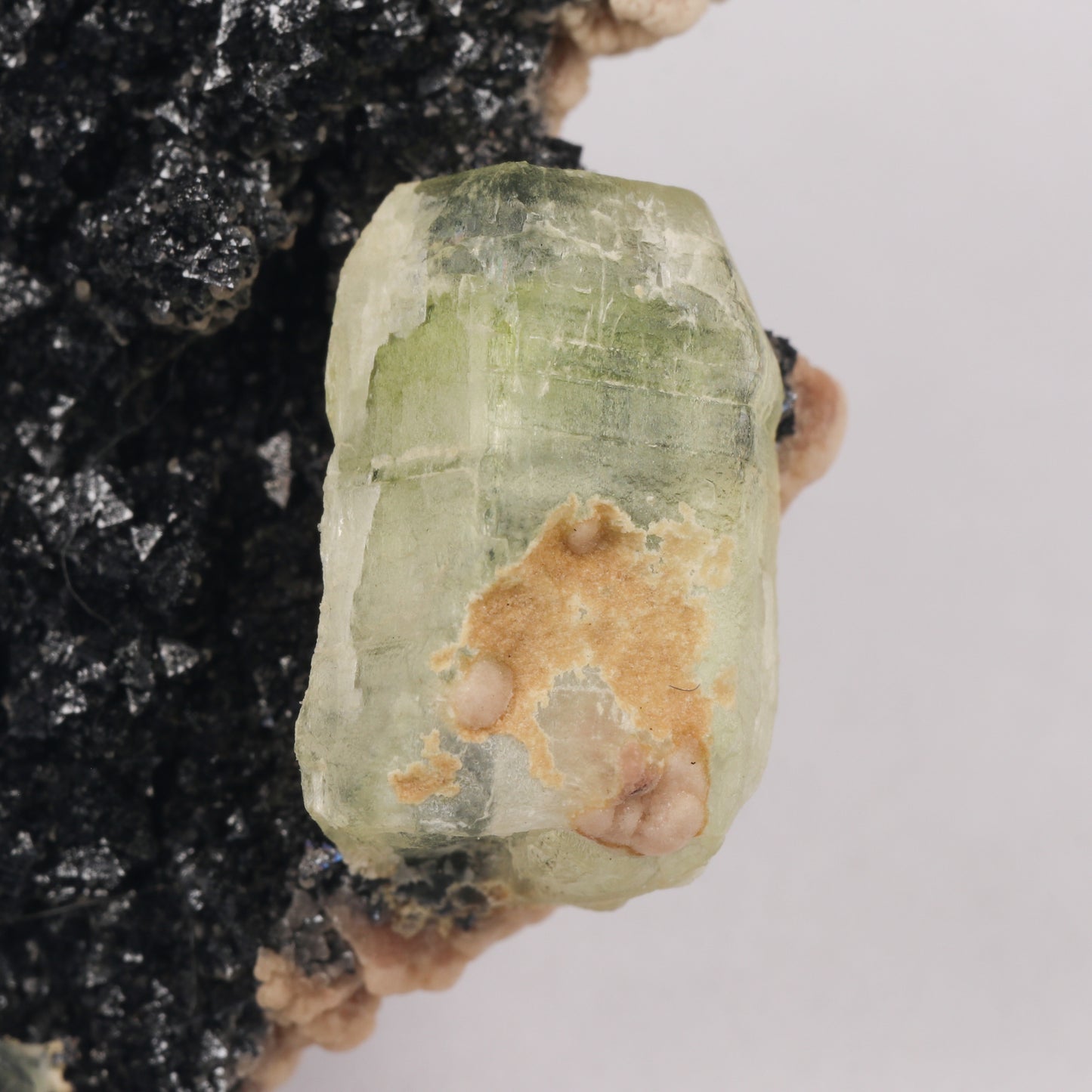 Ettringite, Hausmannite & Oyellite