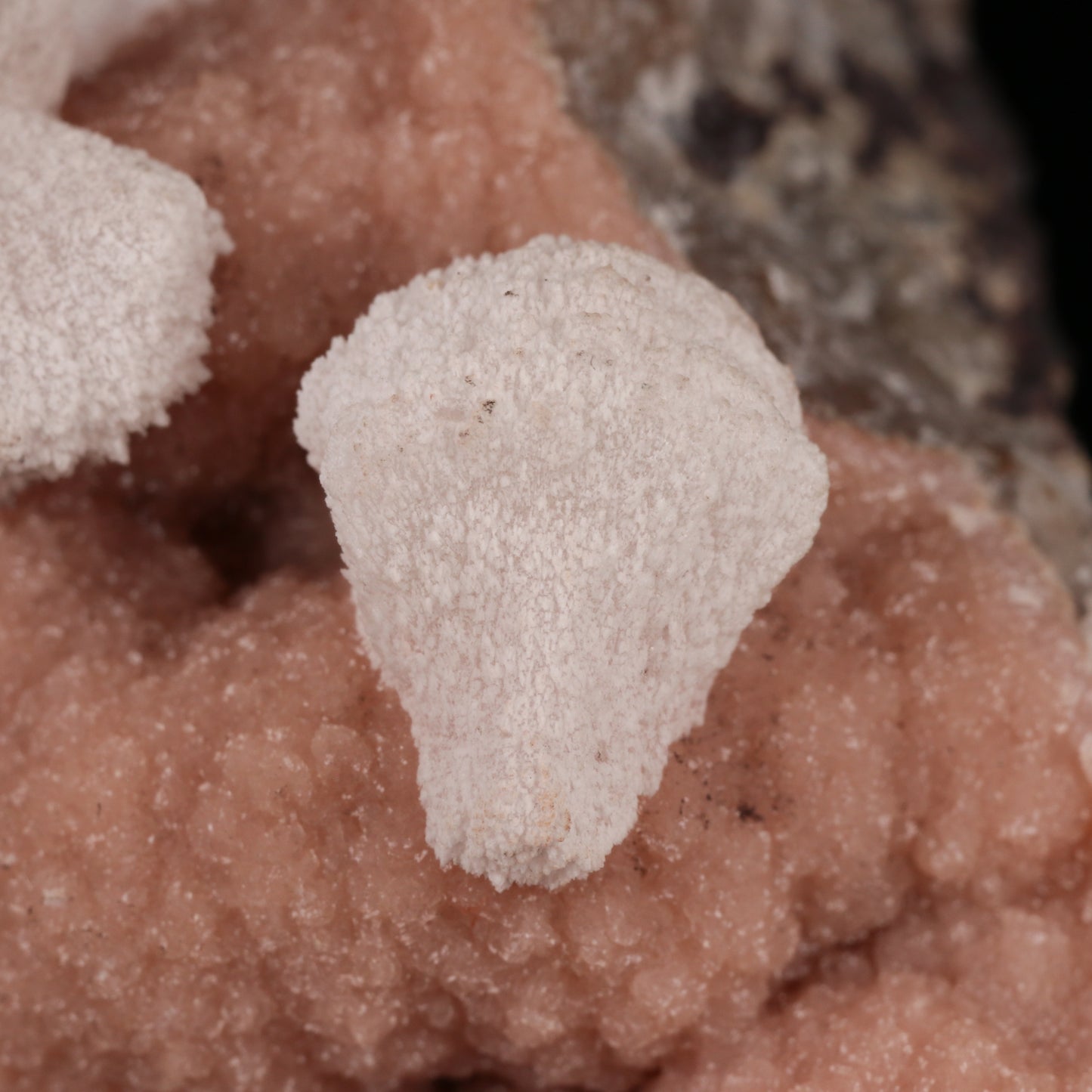 Manganoan Calcite on Rhodochrosite