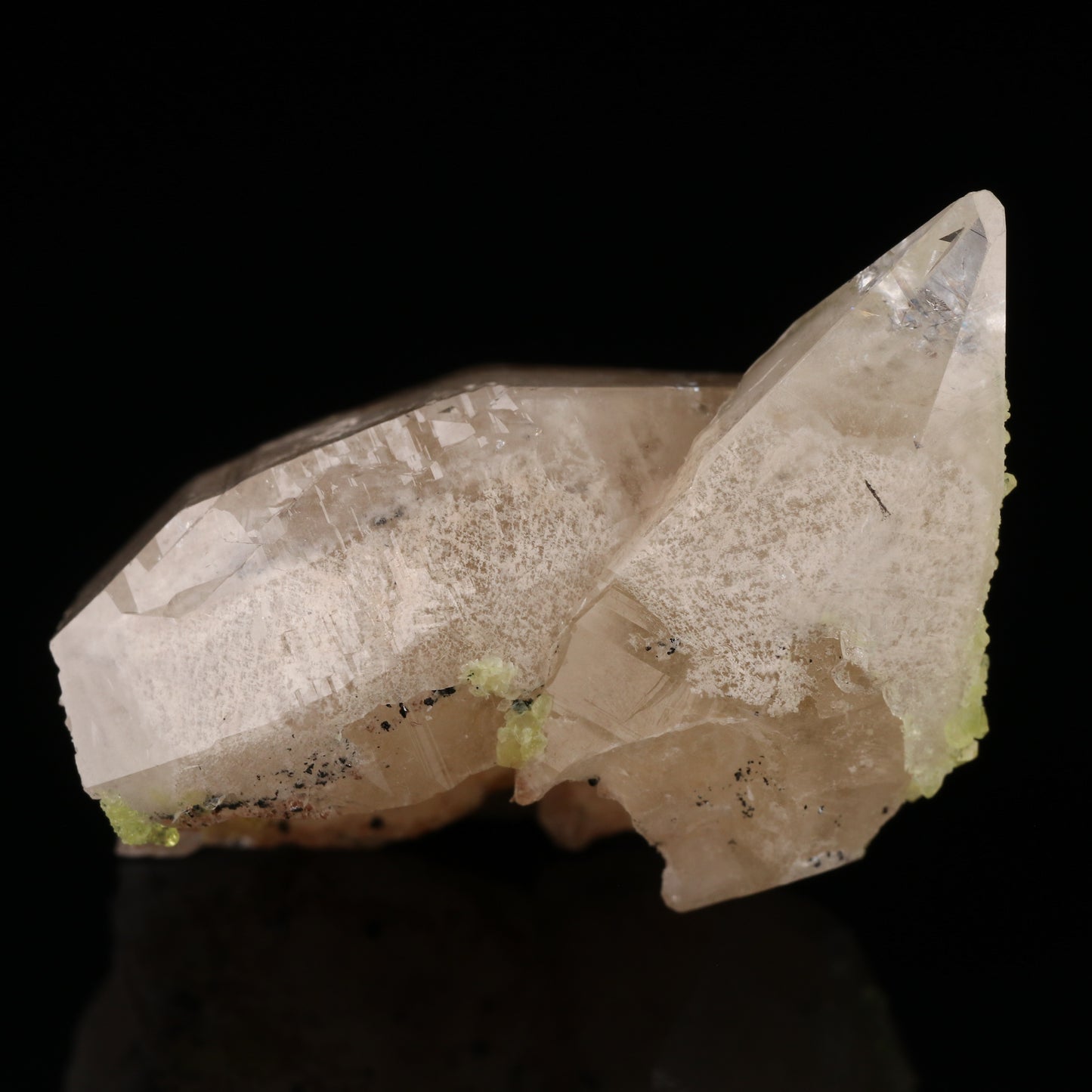 Ettringite on Calcite