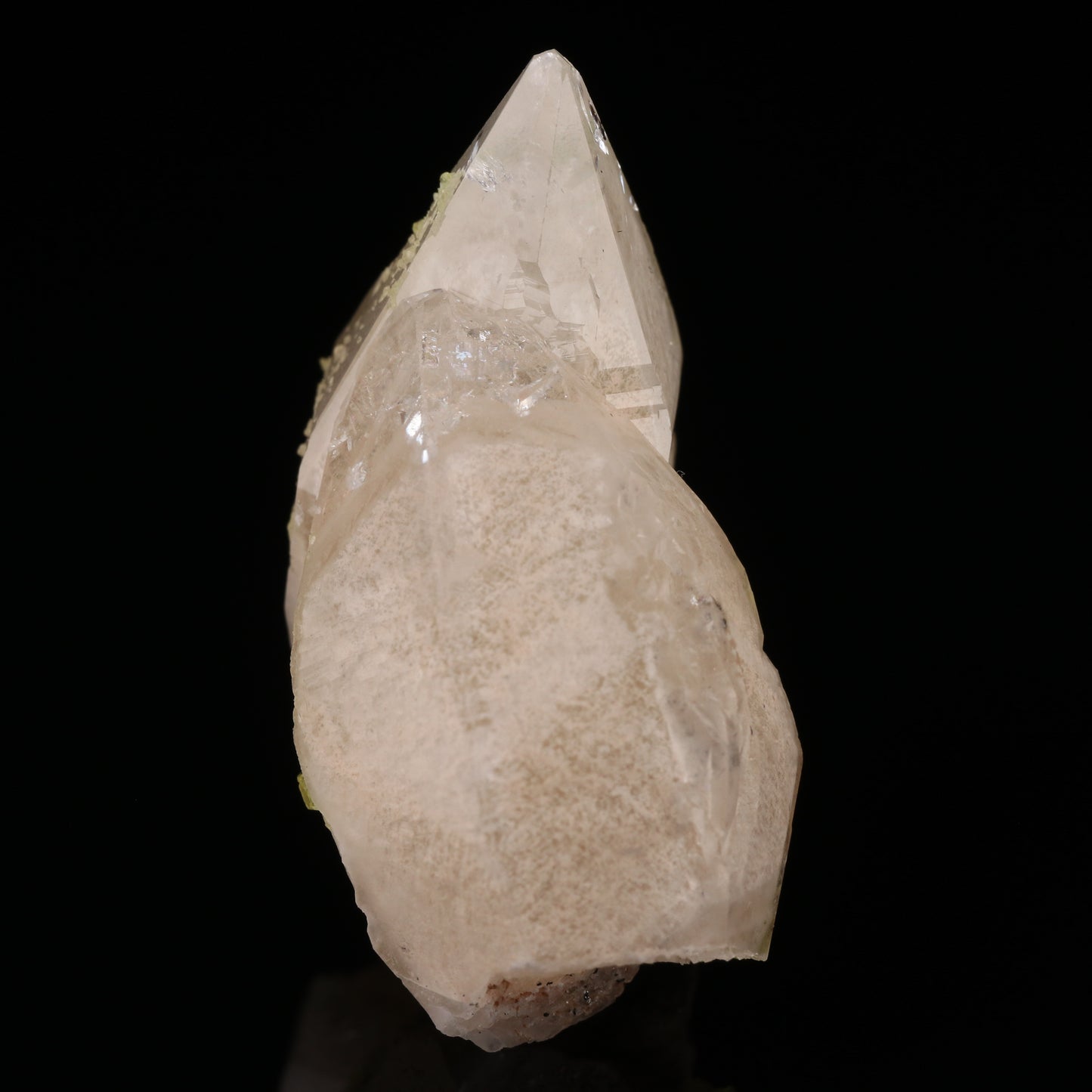 Ettringite on Calcite