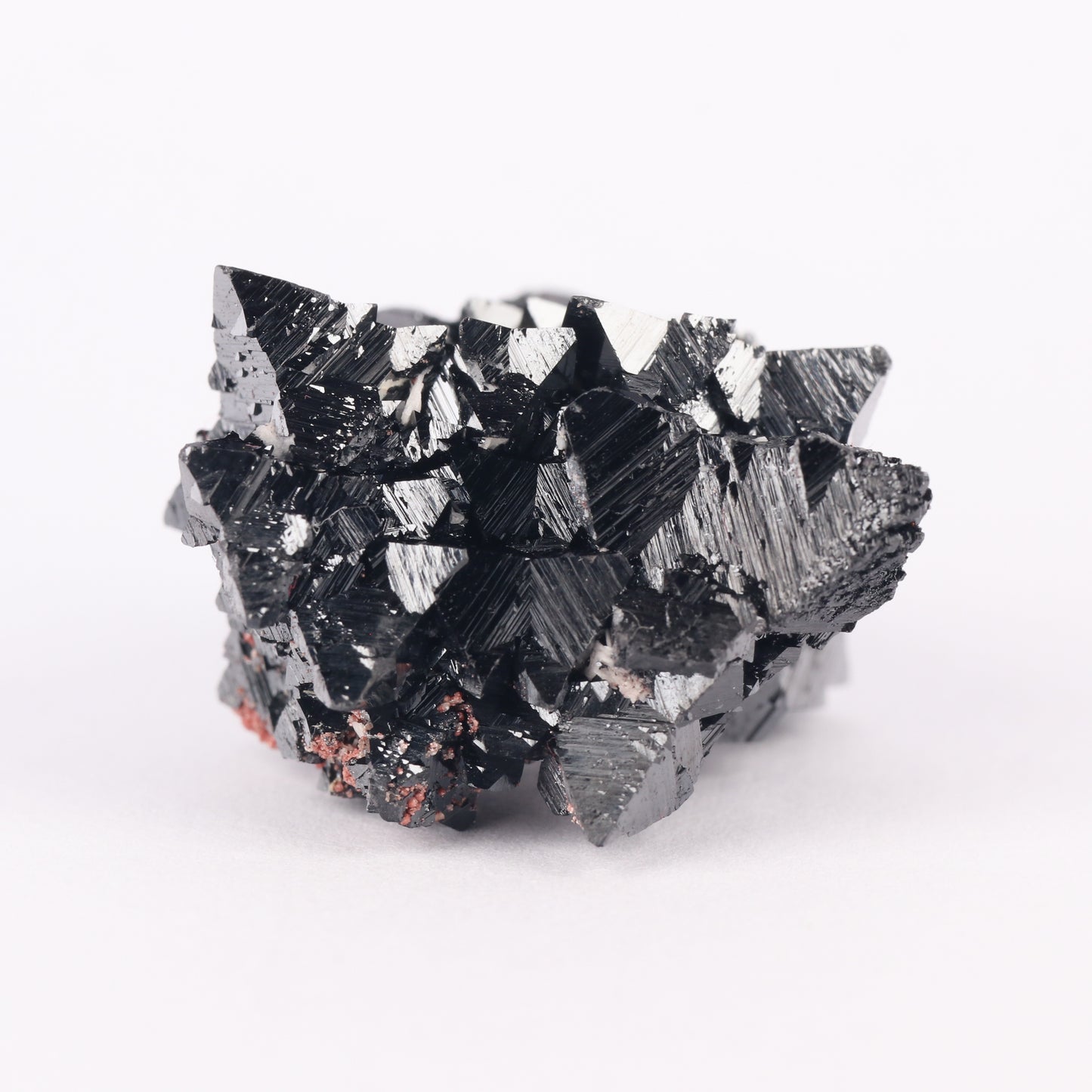 Hausmannite on Andradite