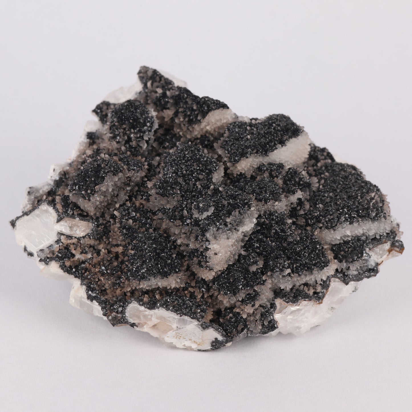 Manganite on Calcite