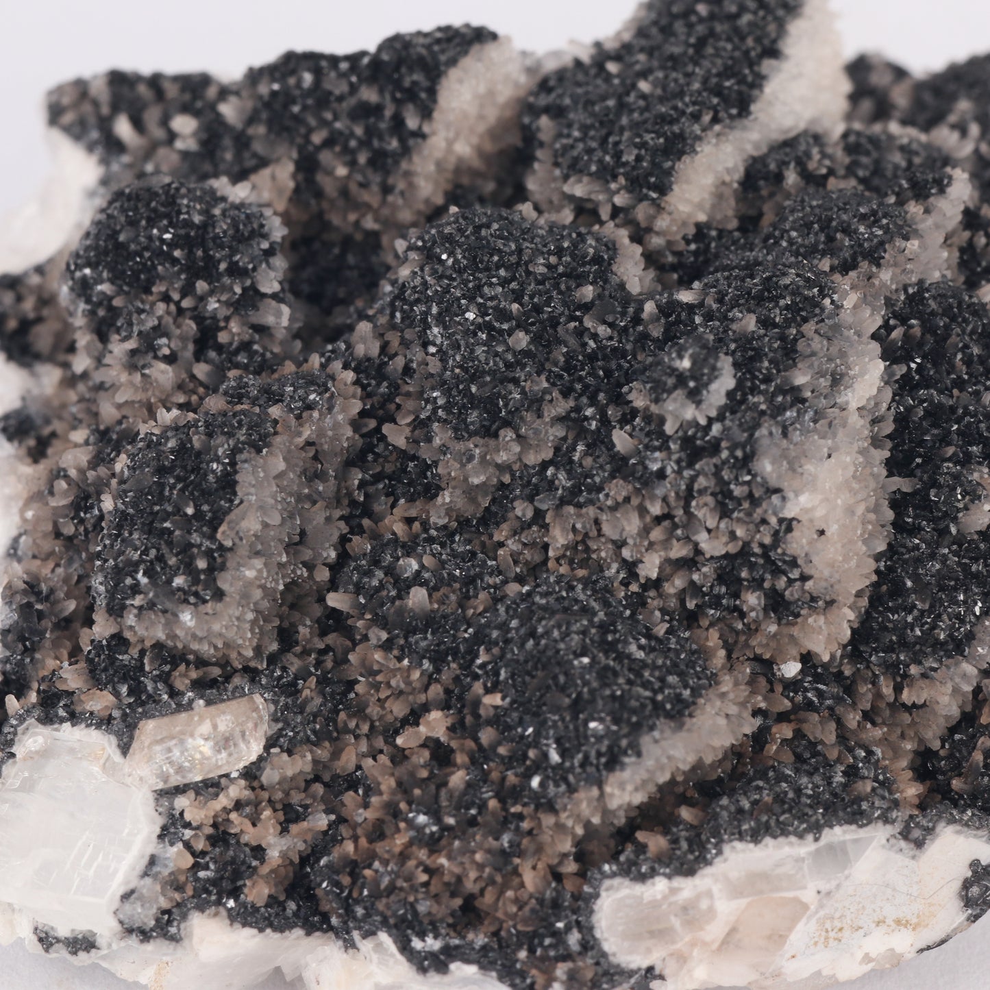 Manganite on Calcite
