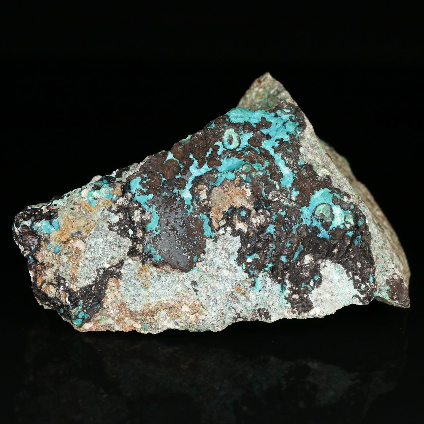 Quartz on Chrysocolla on Malachite