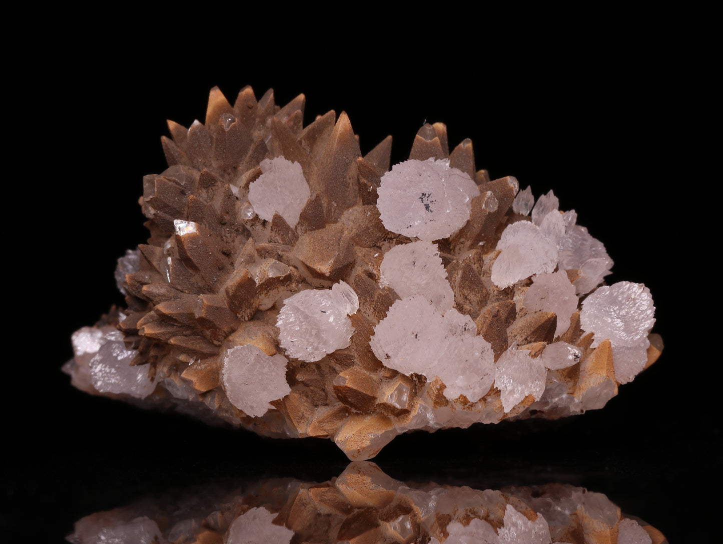 Mangancalcite on Calcite