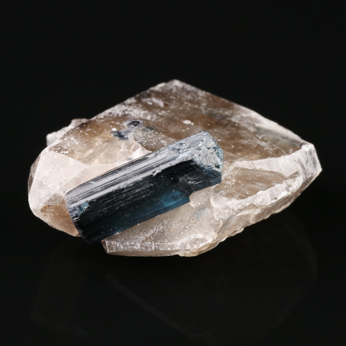 Indicolite on Quartz - photo 5