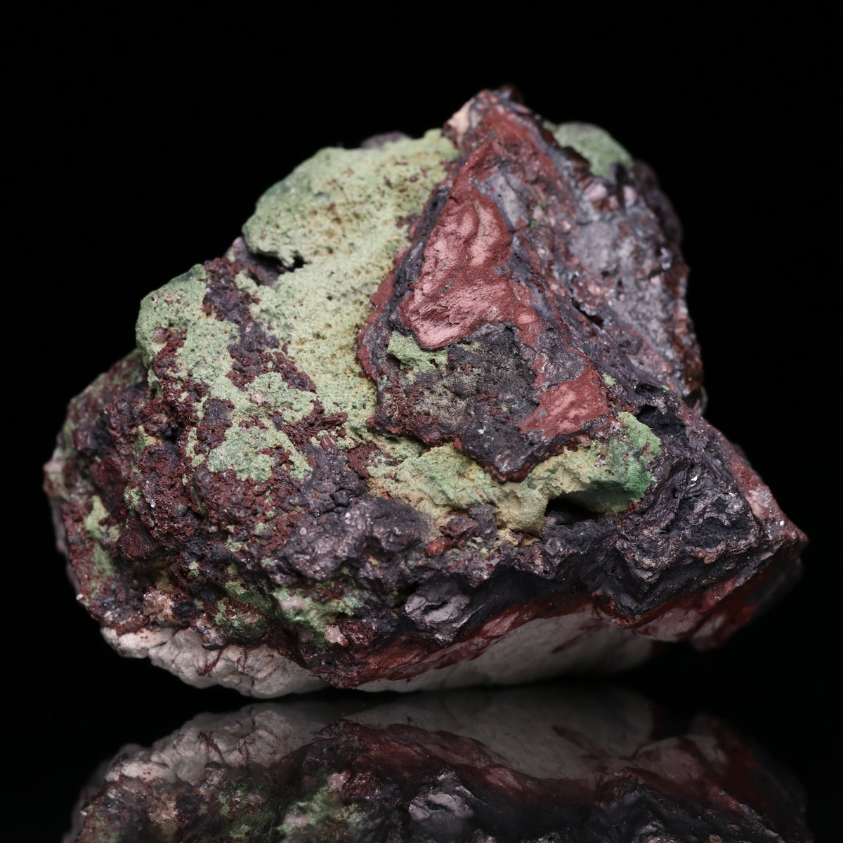 Kolwesite on Goethite