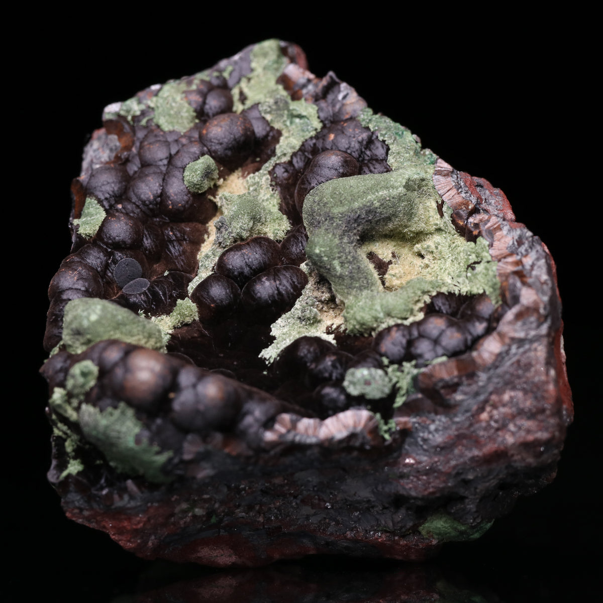 Kolwesite on Goethite
