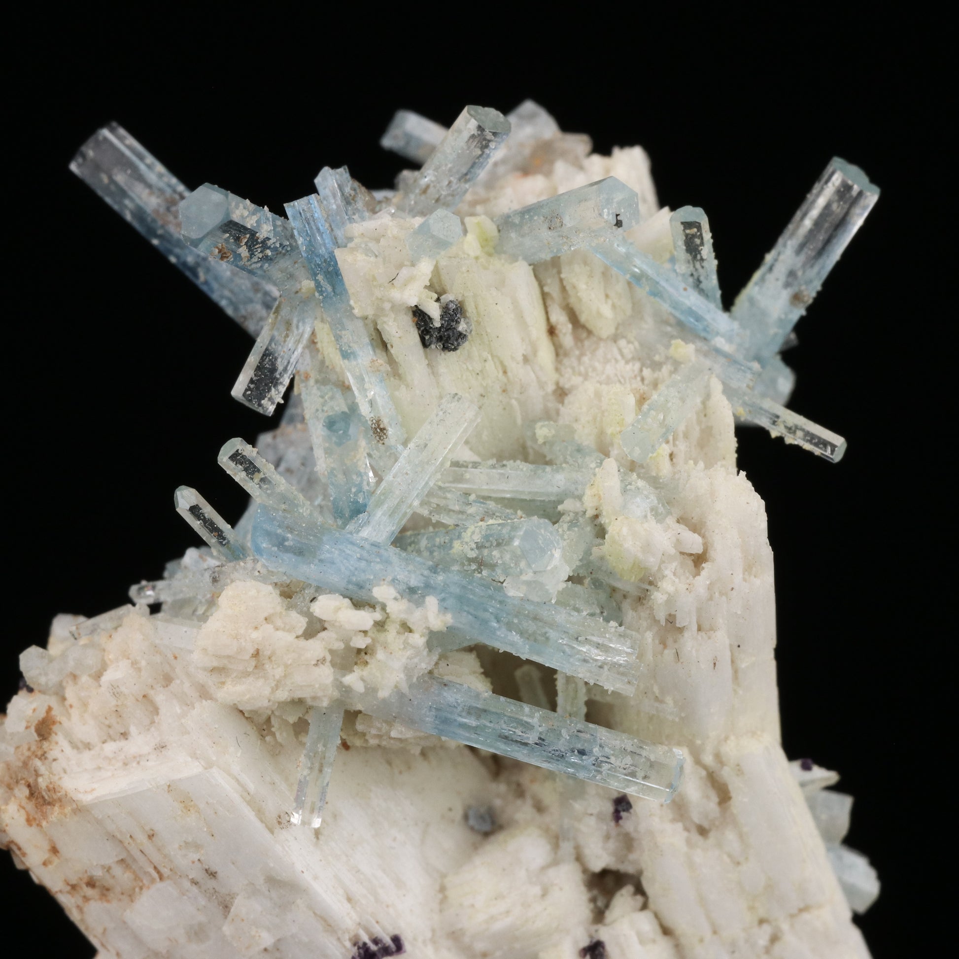 Aquamarine on Feldspar — photo 2