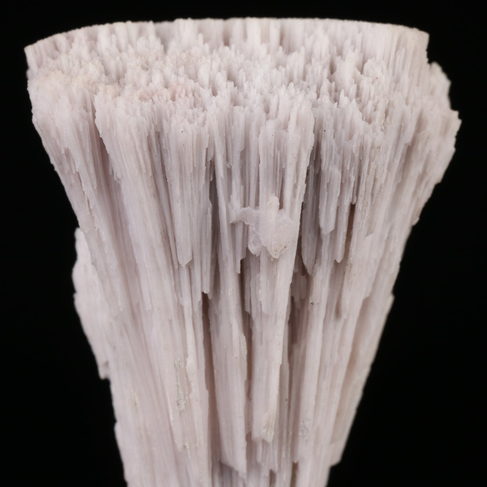 Manganoan Calcite