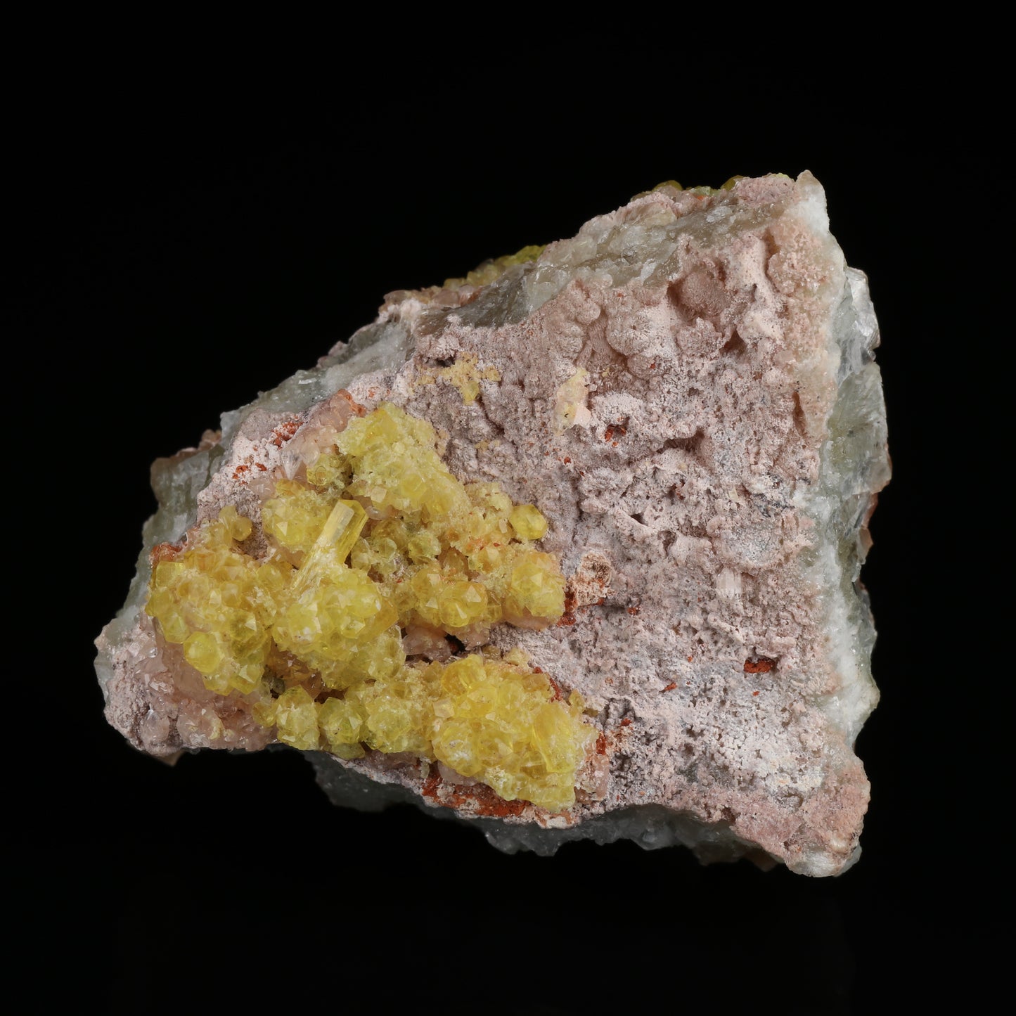 Ettringite on Brucite Matrix