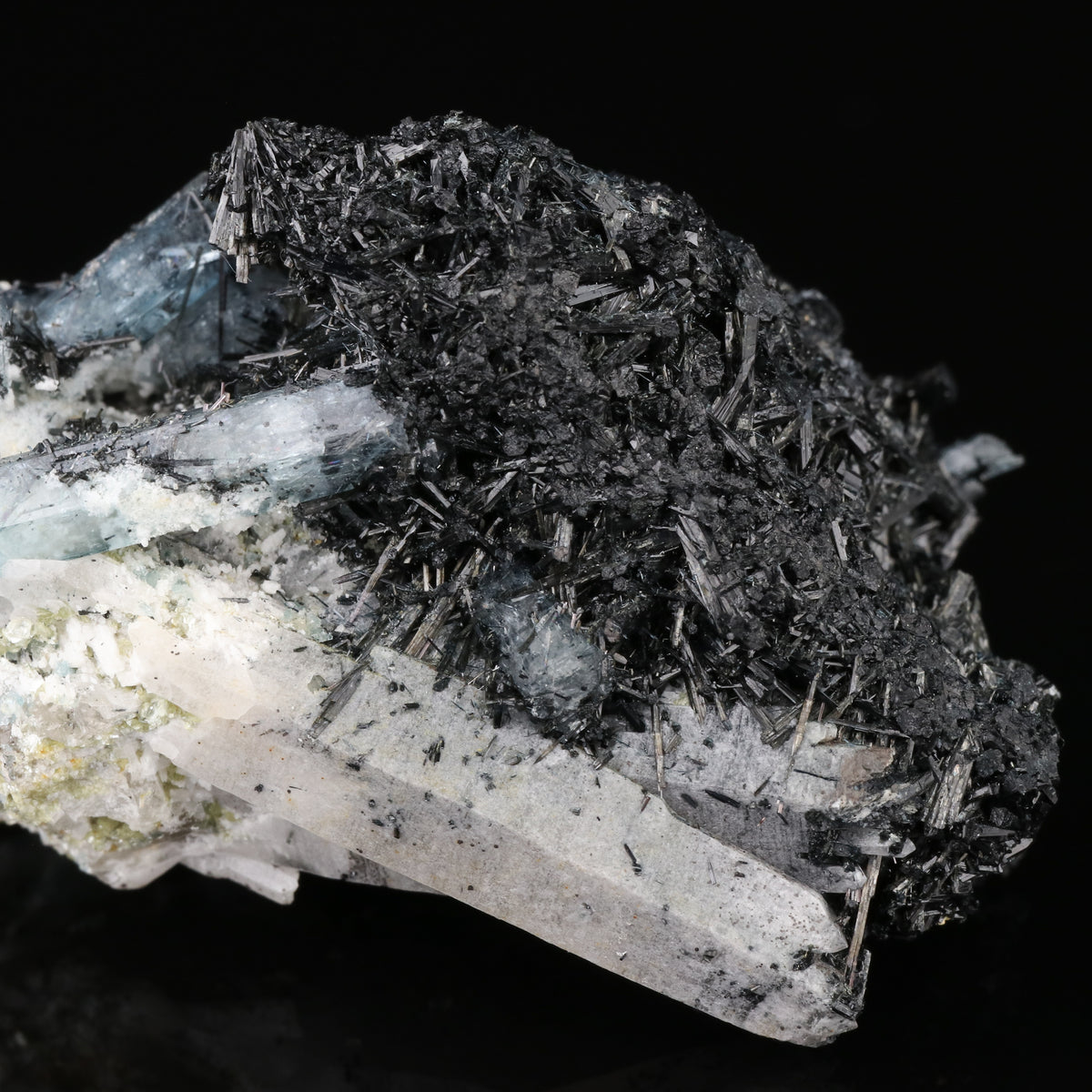 Quartz & Aquamarine with Schorl - photo 3