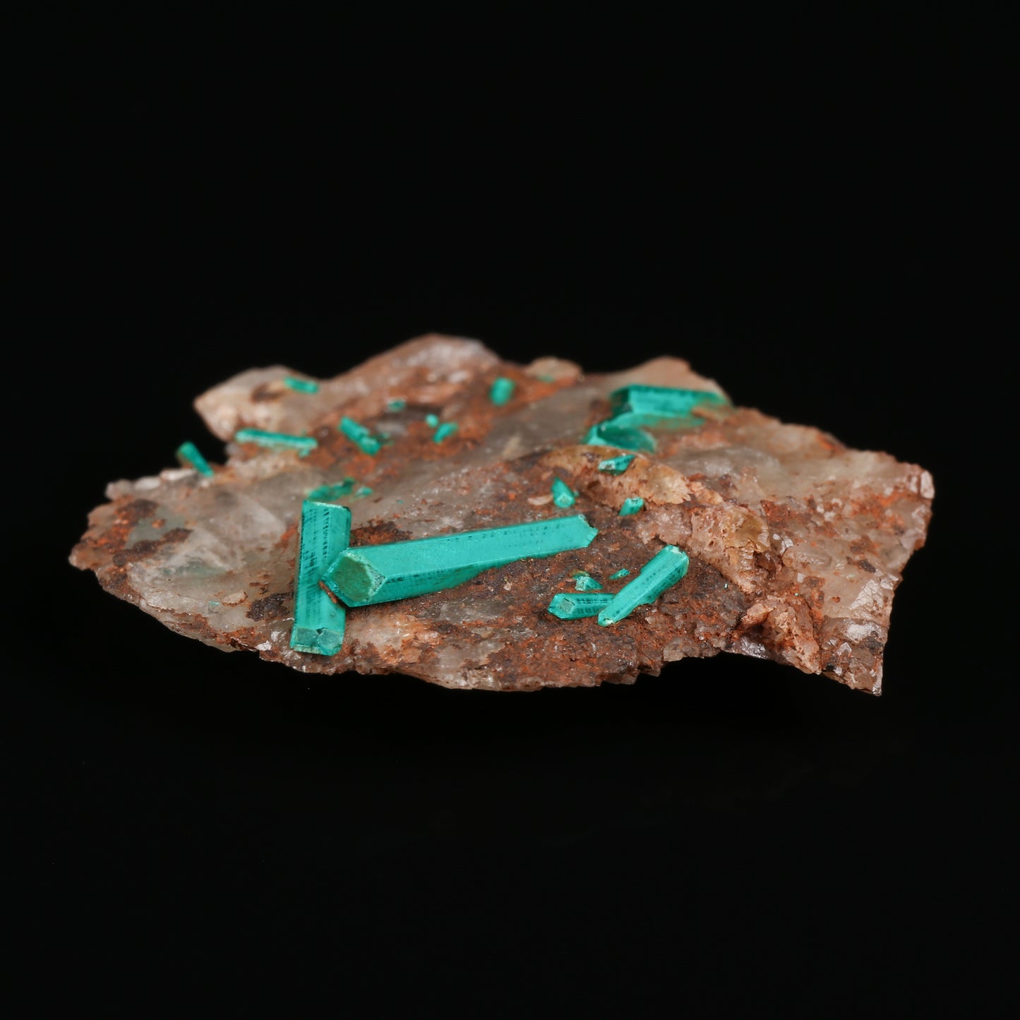 Dioptase on Quartz