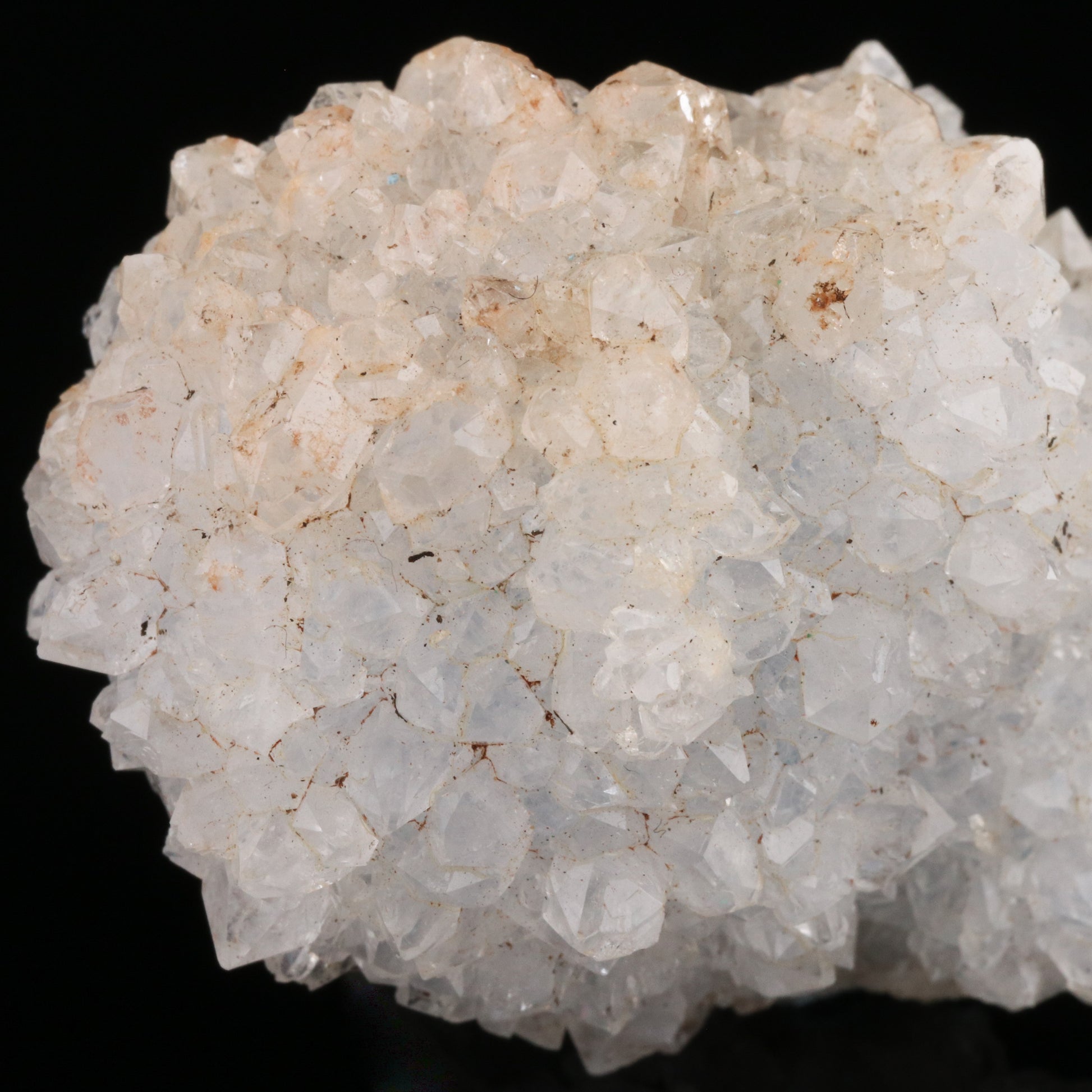 Quartz on Shattuckite — photo 3