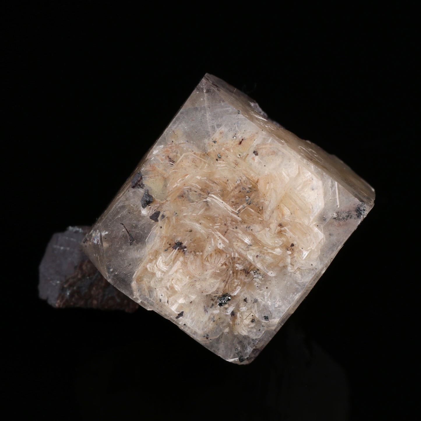 Hydroxyapophyllite-(k), N'Chwaning II Mine, Kalahari Manganese Field, Northern Cape, South Africa.