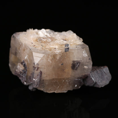 Hydroxyapophyllite-(k)
