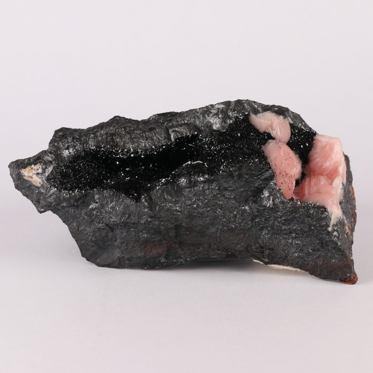 Rhodochrosite on Manganite