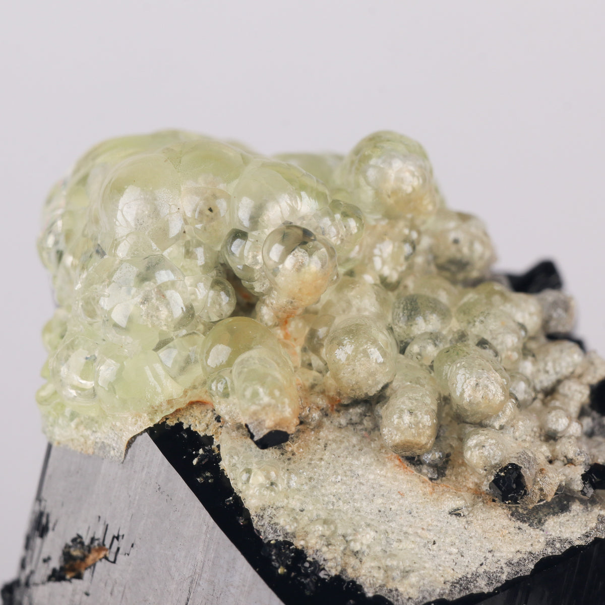 Opal-AN on Schorl