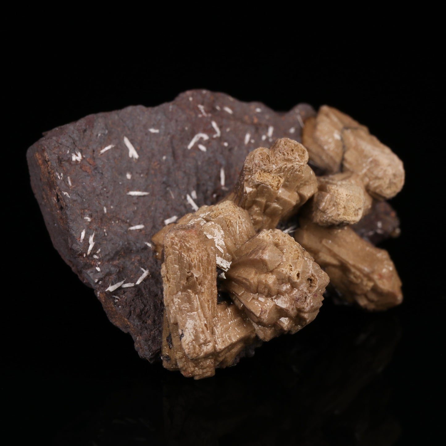 Bultfonteinite, Olmiite on Matrix