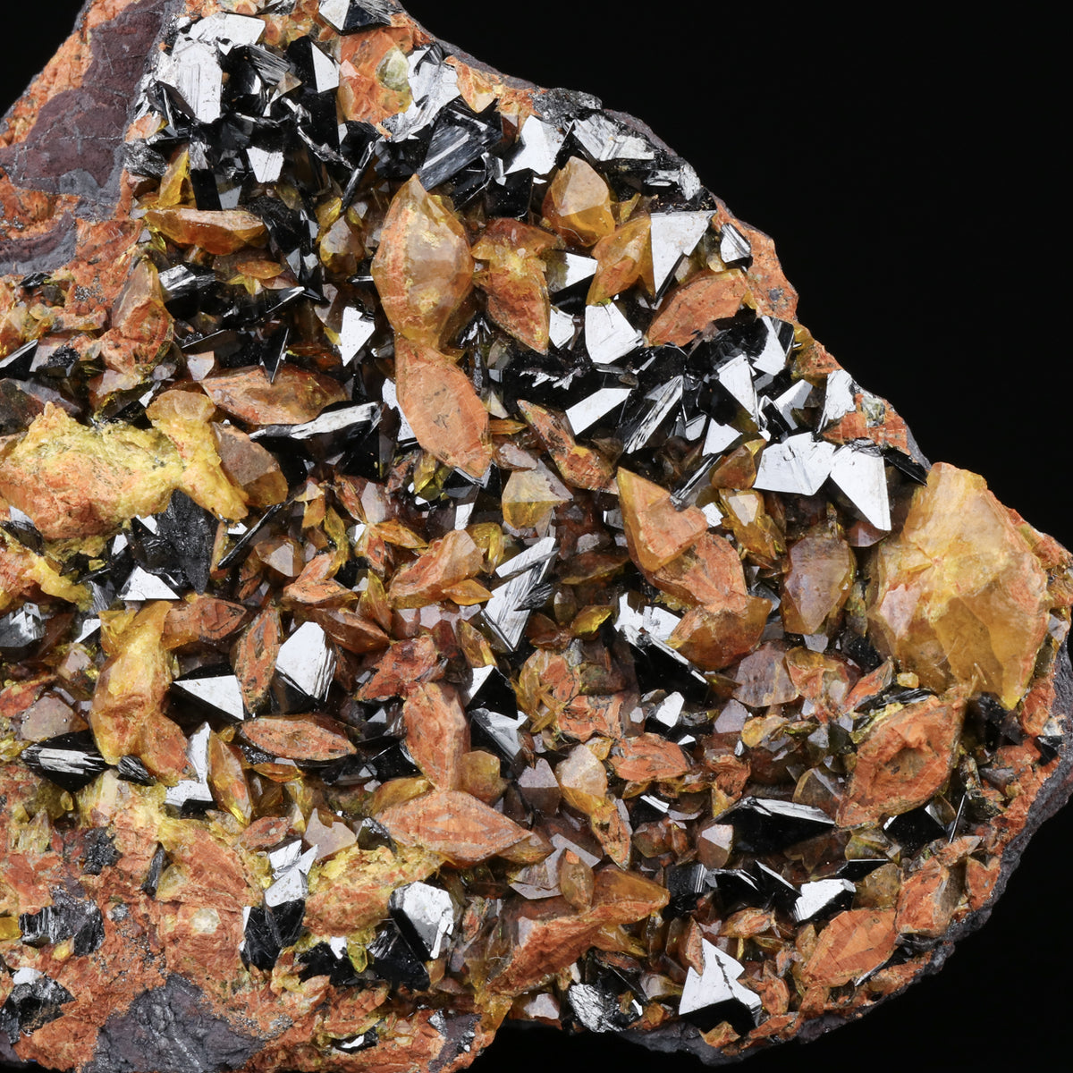 Sphenoidal Manganite & Sturmanite