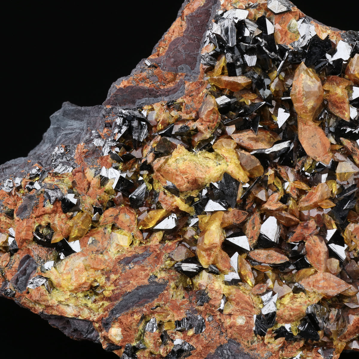 Sphenoidal Manganite & Sturmanite