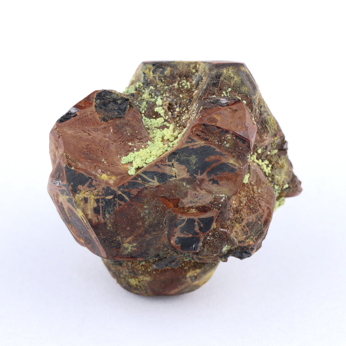 Metanovacekite on Ilmenite
