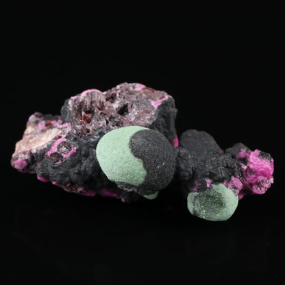 Heterogenite on Malachite with Cobaltoan Calcite	Mashamba West Mine, Sicomines copper-cobalt project, Mutshatsha, Lualaba, DR Congo
