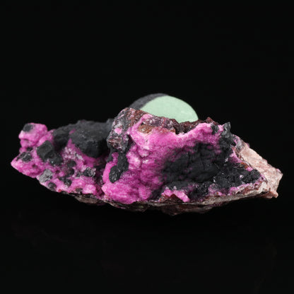 Heterogenite on Malachite with Cobaltoan Calcite	Mashamba West Mine, Sicomines copper-cobalt project, Mutshatsha, Lualaba, DR Congo