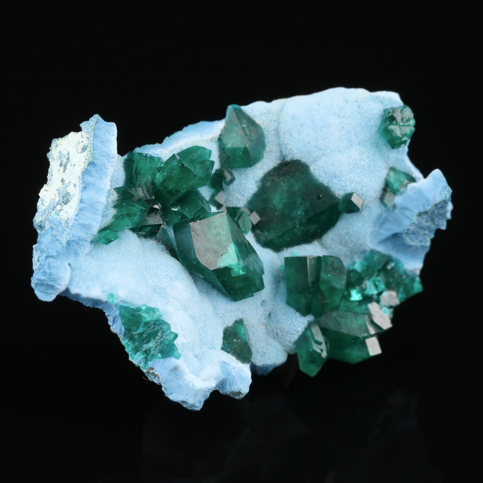 Dioptase on Shattuckite