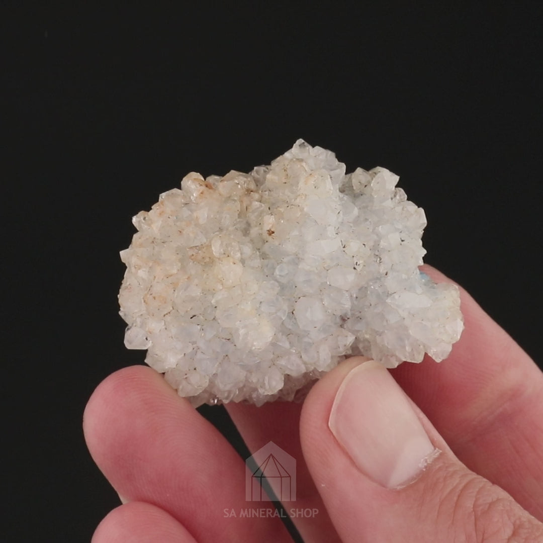 Quartz on Shattuckite — video 1