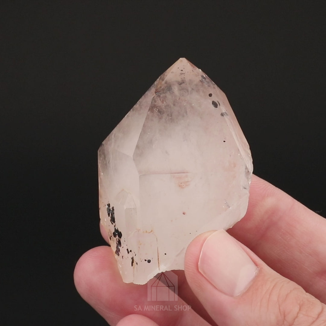Hematite in Quartz - video 1