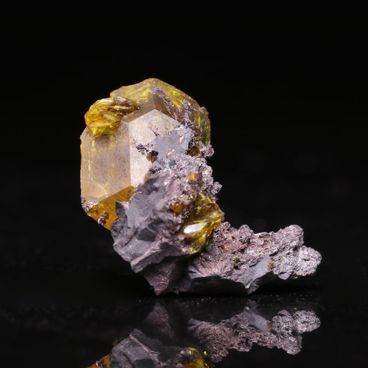 Thumbnail Sturmanite Disc on Matrix
