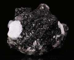 Manganvesuvianite and Calcite on Hausmannite Xls